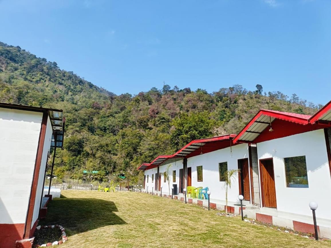 The Waterfront Resort Rishīkesh Esterno foto